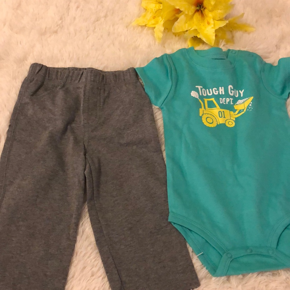 Short sleeve onesie and pants 18 months